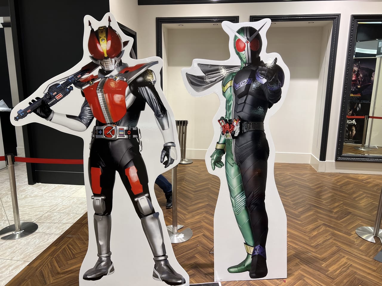 仮面ライダー等身大パネル